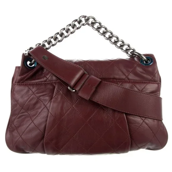CHANEL Coco Pleats Bag Burgundy - Picture 3 of 16